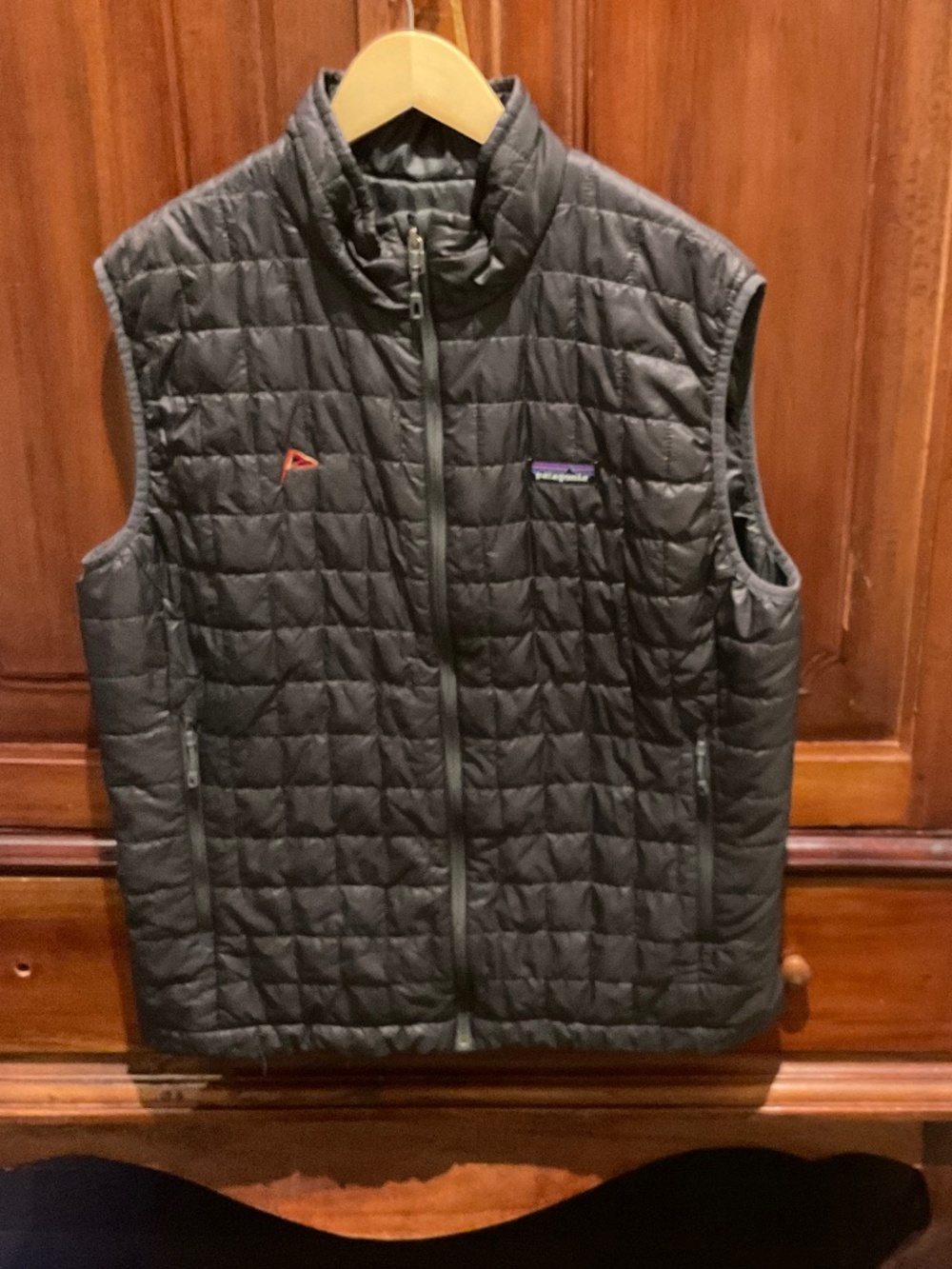 Patagonia Men’s Nano Quilted Puffer Vest, Color Dark Olive Green, Size L